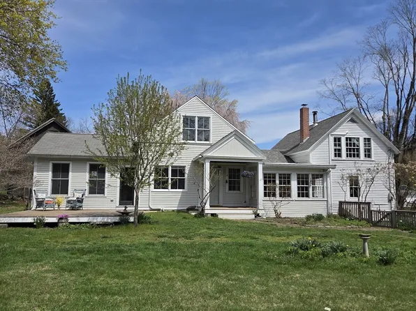 15 Martin St, Acton, MA 01720