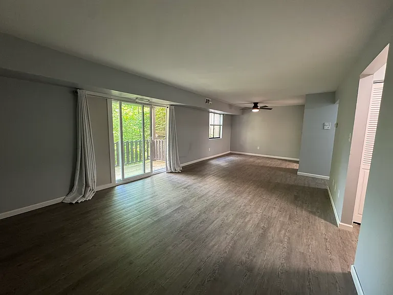 310 Abbeyville Rd #C — Photo 7