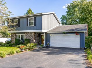 24349 W Camelot Rd, Joliet, IL 60404