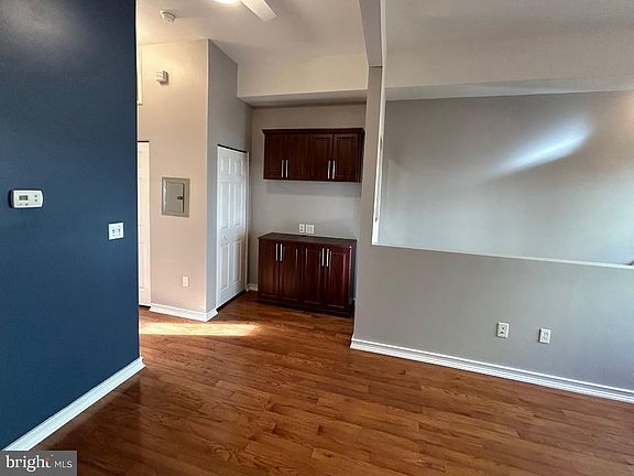 5th image of 157 Richmond St