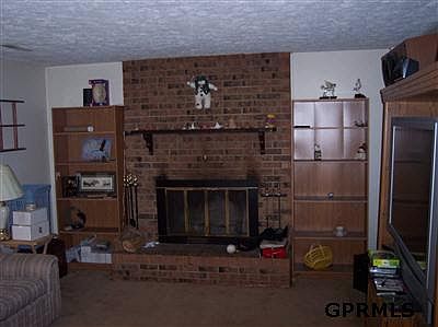 2nd image of 1112 S Hackney Dr