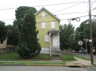 558 Beach St, Orange, NJ 07050
