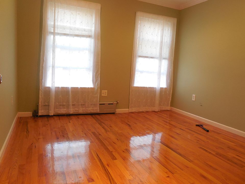 1st image of 2229 24th St