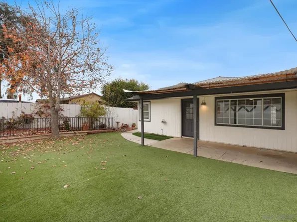 1705 York Dr, Vista, CA 92084