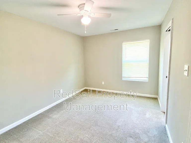 1005 Carys Chapel Rd — Photo 10