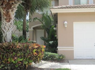 4947 Pinemore Ln, Lake Worth, FL 33463