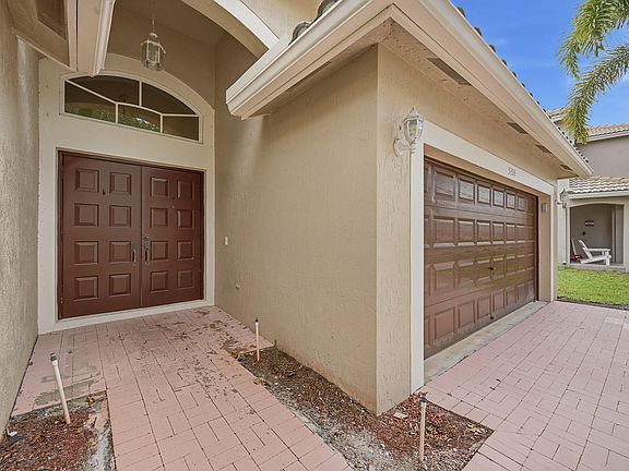 3rd image of 5355 NW 122nd Drive
