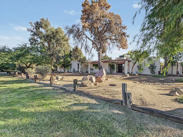 6445 W VINEYARD Road, Laveen, AZ 85339