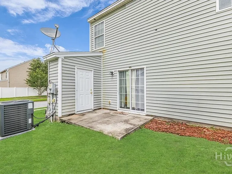 129 Fairgreen St — Photo 13