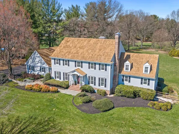 13520 Stonebarn Ln, Gaithersburg, MD 20878