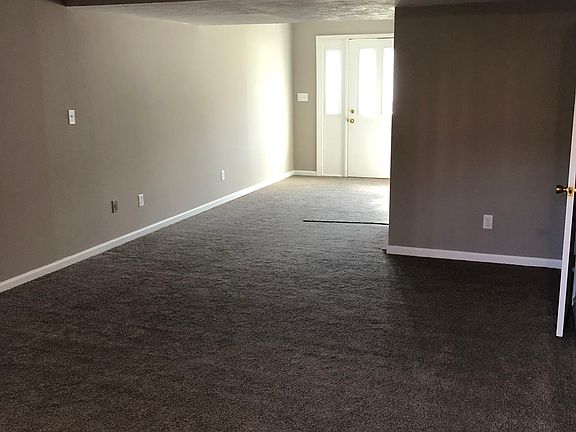 3rd image of 3905 Venable Ave #B