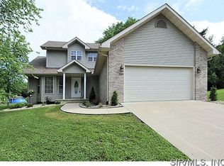 2160 Hill Crest Dr, Highland, IL