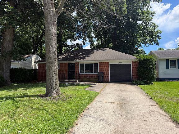 2nd image of 2605 E 5th St