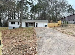 5372 Janet Ln, Austell, GA