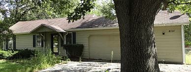 2nd image of 4111 E Goodwin St
