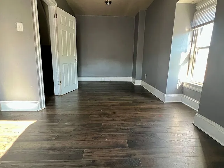700 Pine St — Photo 15