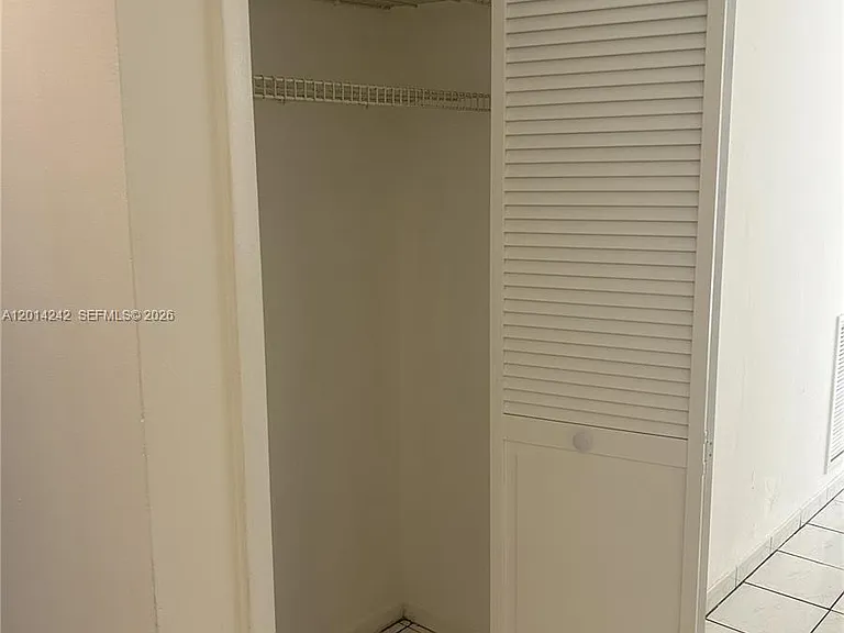 6804 SW 37th St #11 — Photo 17