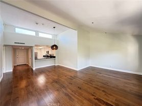 260 Cagney Ln, Newport Beach, CA
