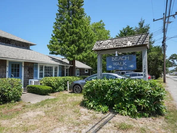 126 Lower County Rd #1-3, Dennis Pt, MA 02639