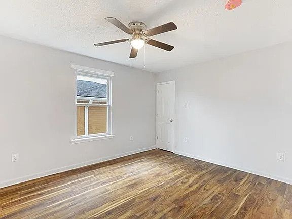 3rd image of 1920 Pauger St #1
