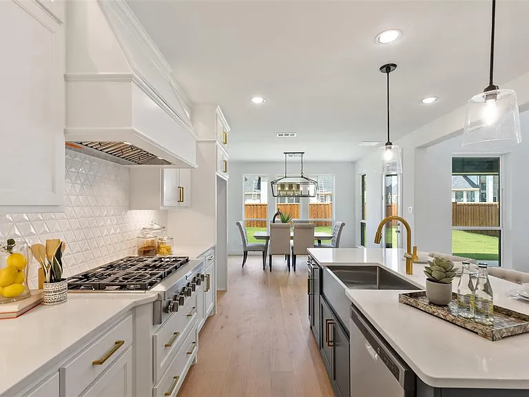 2380 Rainforest Dr — Photo 16