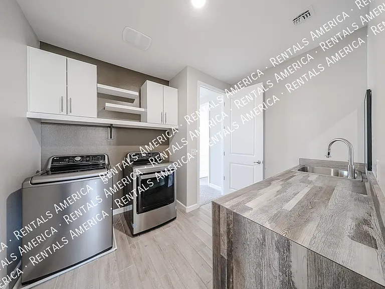 1829 E Saguaro Park Ln — Photo 68