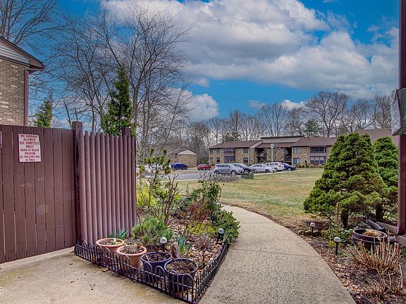 3rd image of 151 Amberly Drive #A