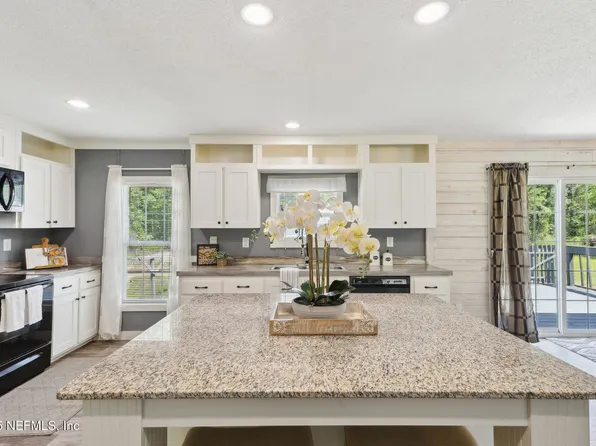 335 HEARTLAND Trail, Jacksonville, FL 32234