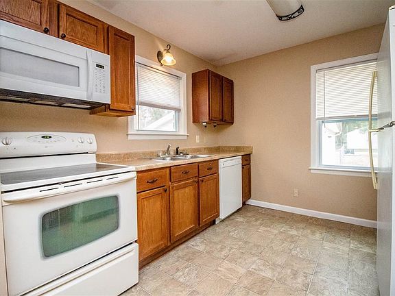 5th image of 413 W Roosevelt St