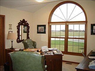 2nd image of 18560 Treetop Ct