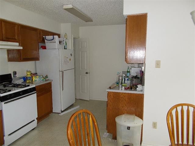 2nd image of 8618 Piney Creek Bnd