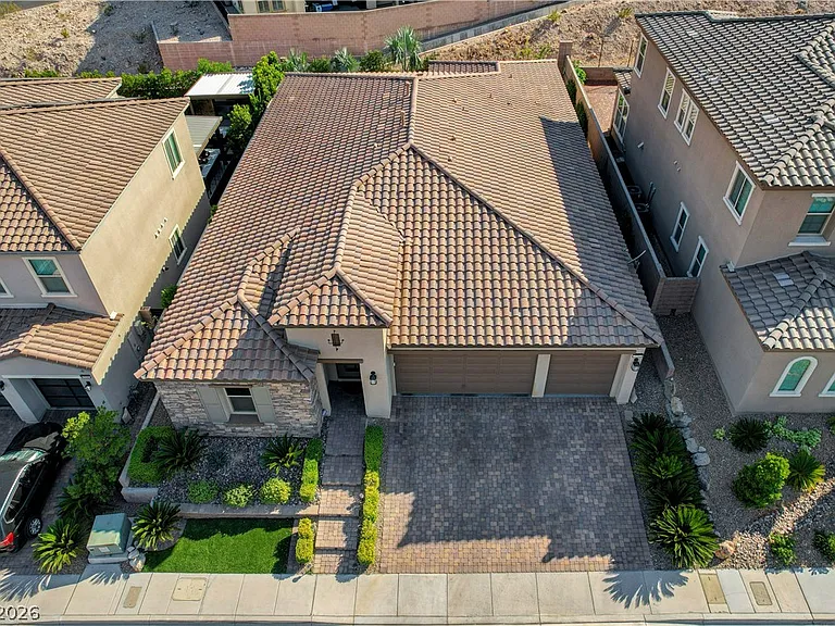3943 Reyes Ave — Photo 79