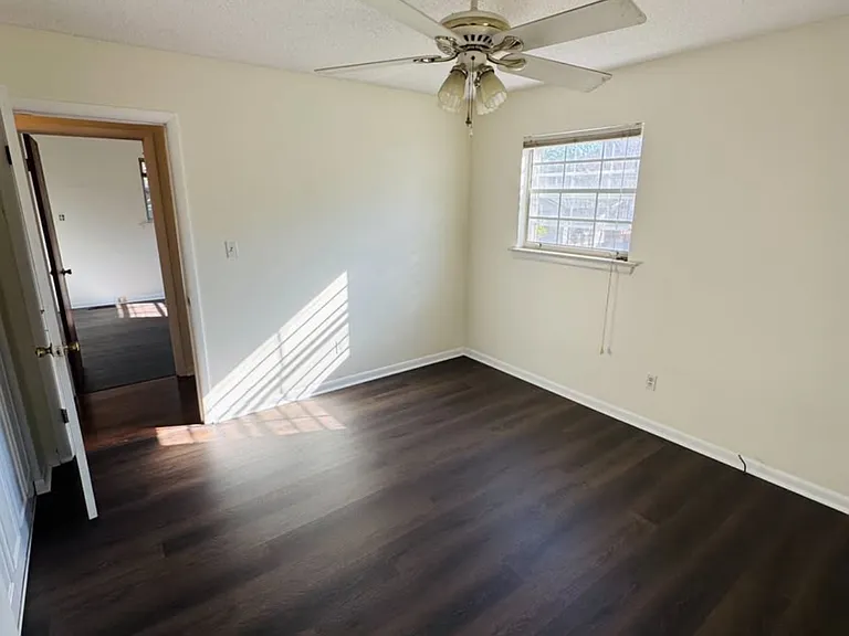 3212 Berkley Dr — Photo 20