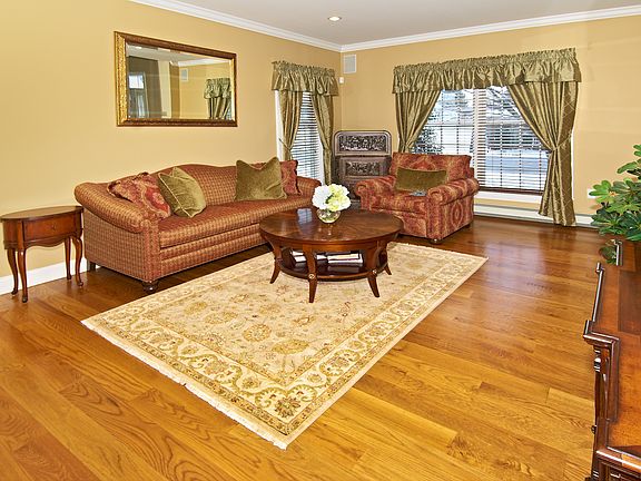3rd image of 105 Columbus Ave