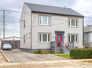 46 Harold Ave, Welland, ON L3B 1J5