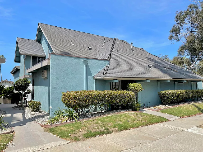 2991 E Harbor Blvd — Photo 1