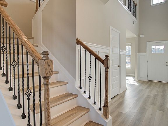 4th image of 831 Orwell Dr