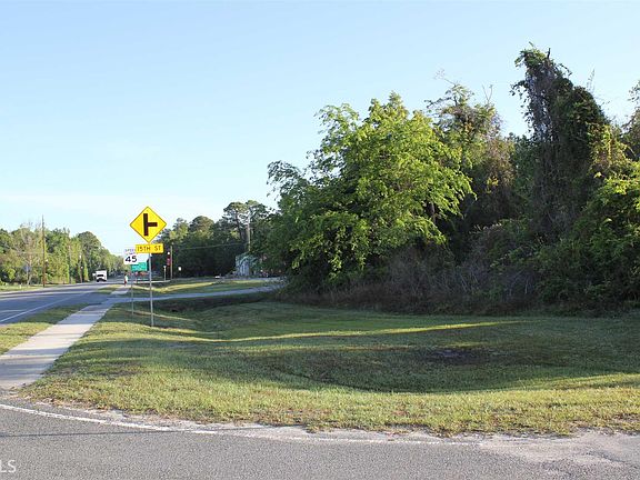 4th image of 1503 Bedell Ave