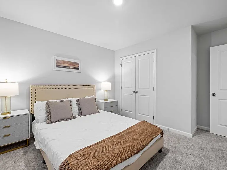 211 Clark Lake Ln — Photo 17