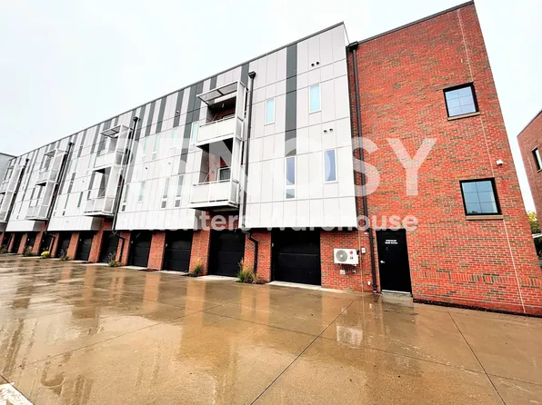 400 SW 7th St, Des Moines, IA