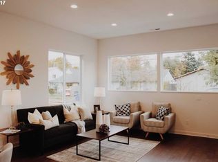 8705 N Endicott Ave, Portland, OR 97217