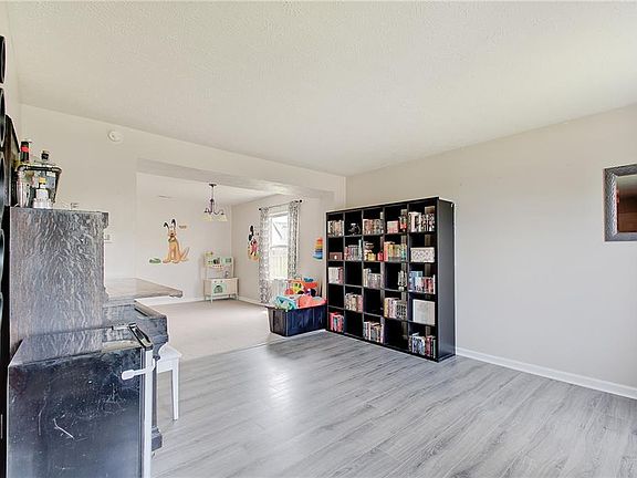 2nd image of 9939 Alexia Dr