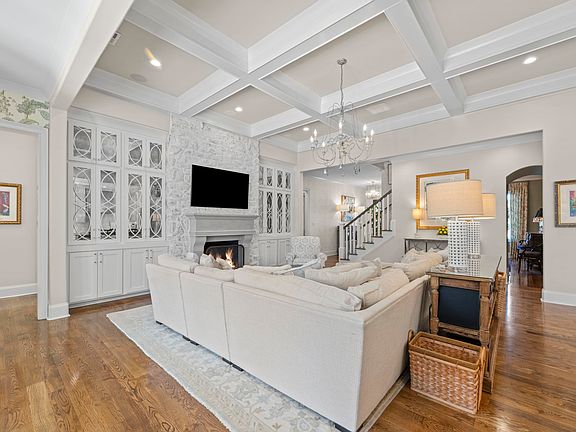 5th image of 3126 Chapel Woods Cv