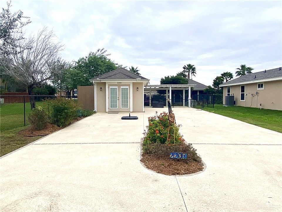 1st image of 2201 Kingfisher Ln