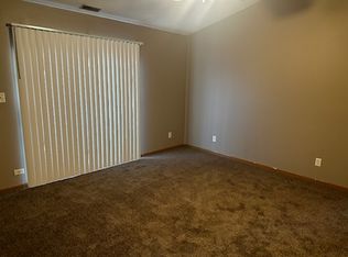 1024 Arcadia Dr, Dekalb, IL 60115
