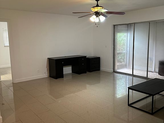 5th image of 10290 N Military Trl APT 3A