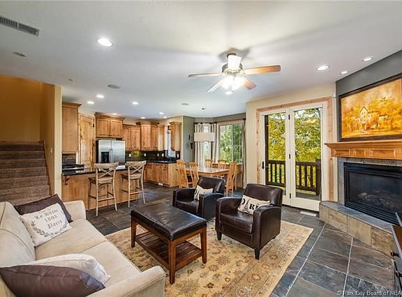 2nd image of 3010 Canyon Link Dr