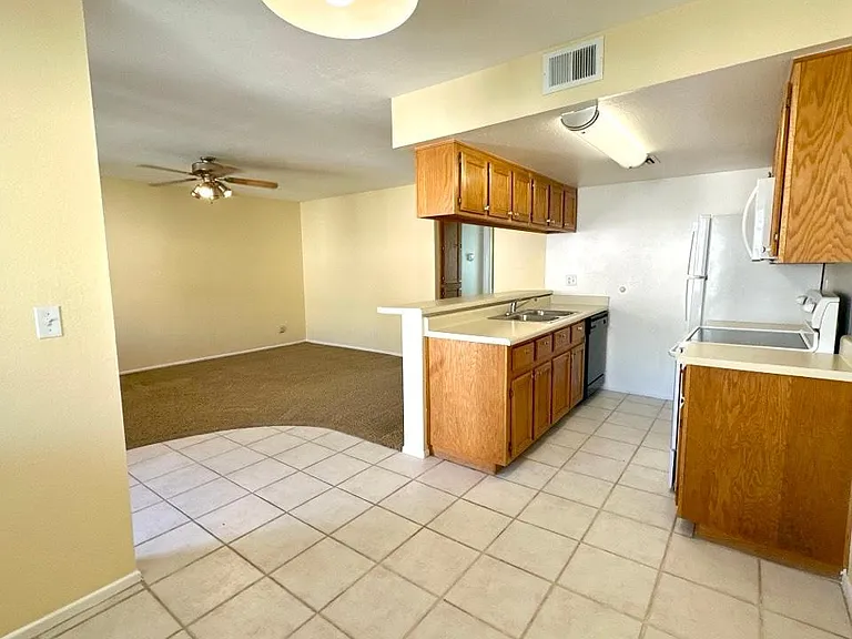 2228 E Campbell Ave #214 — Photo 7