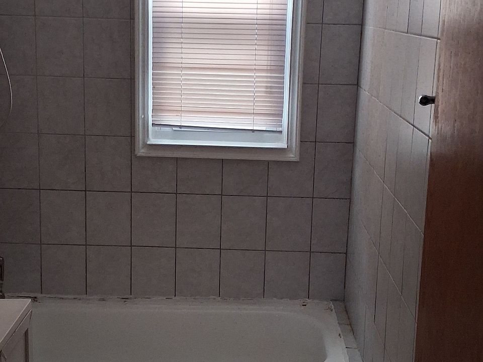 11344 Mitchell St, photo 9