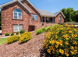 4001 Lake Ridge Way, Crestwood, KY 40014